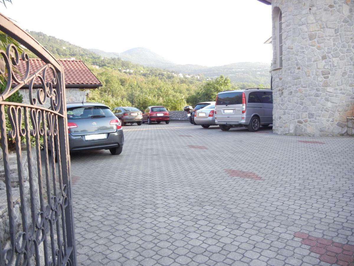 Villa Laurea Lovran Εξωτερικό φωτογραφία